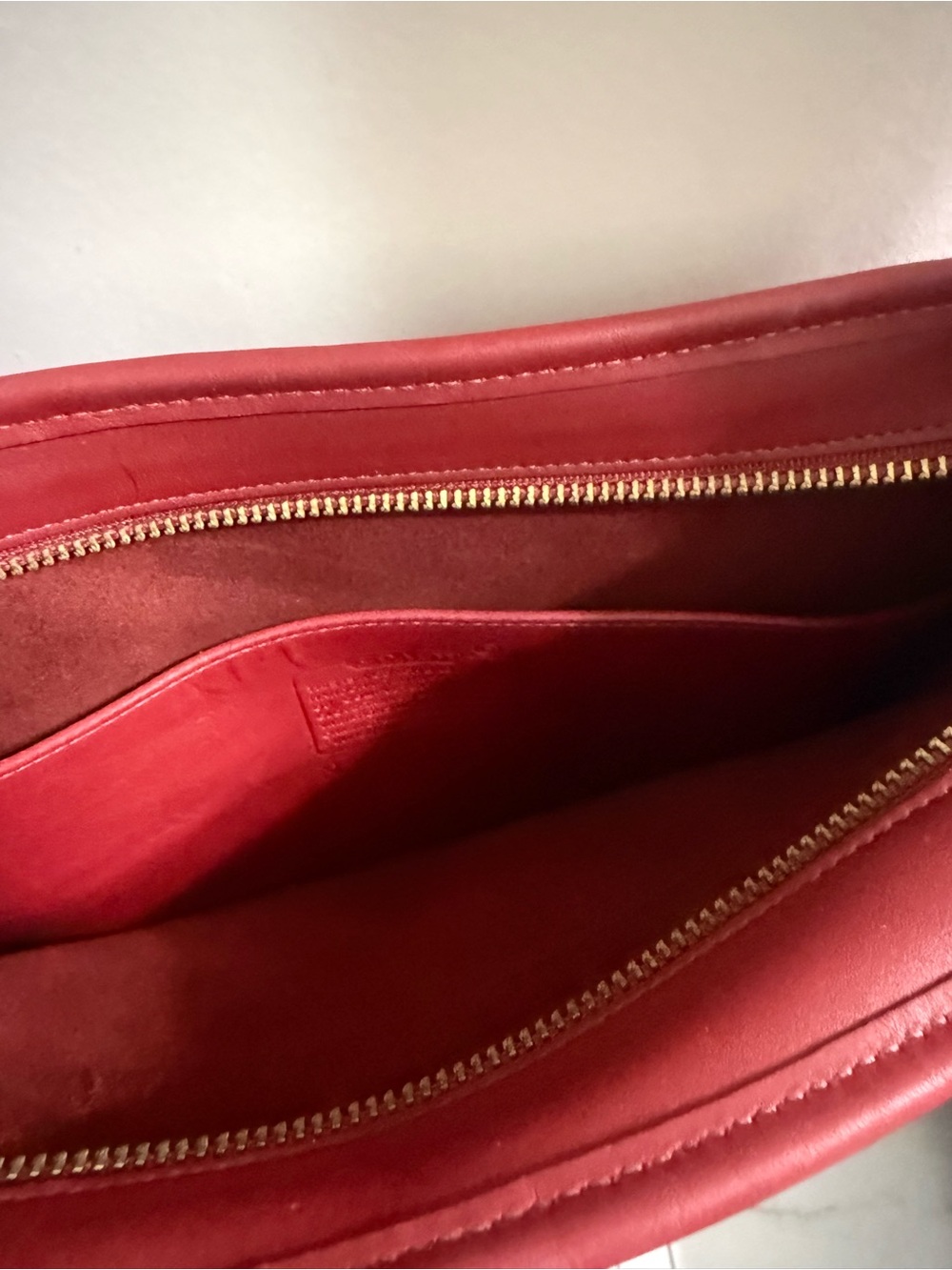 Coach Red Leather Shoulder Bag with Gold Turn-Lock - Picture 4 of 5